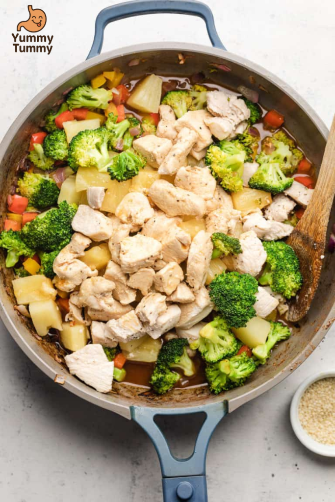 Easy Pineapple Chicken Stir-Fry Recipe 3 Easy Pineapple Chicken Stir-Fry Recipe