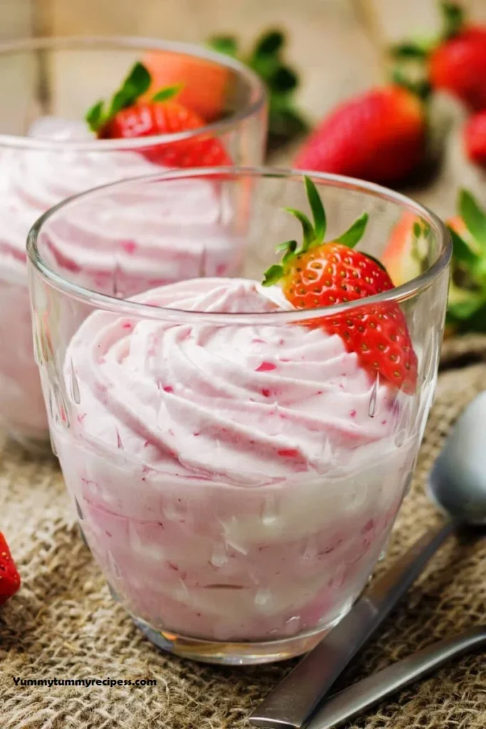 3-Ingredient Strawberry Mousse – Quick, Creamy, and Delicious 2 strawberry-mousse