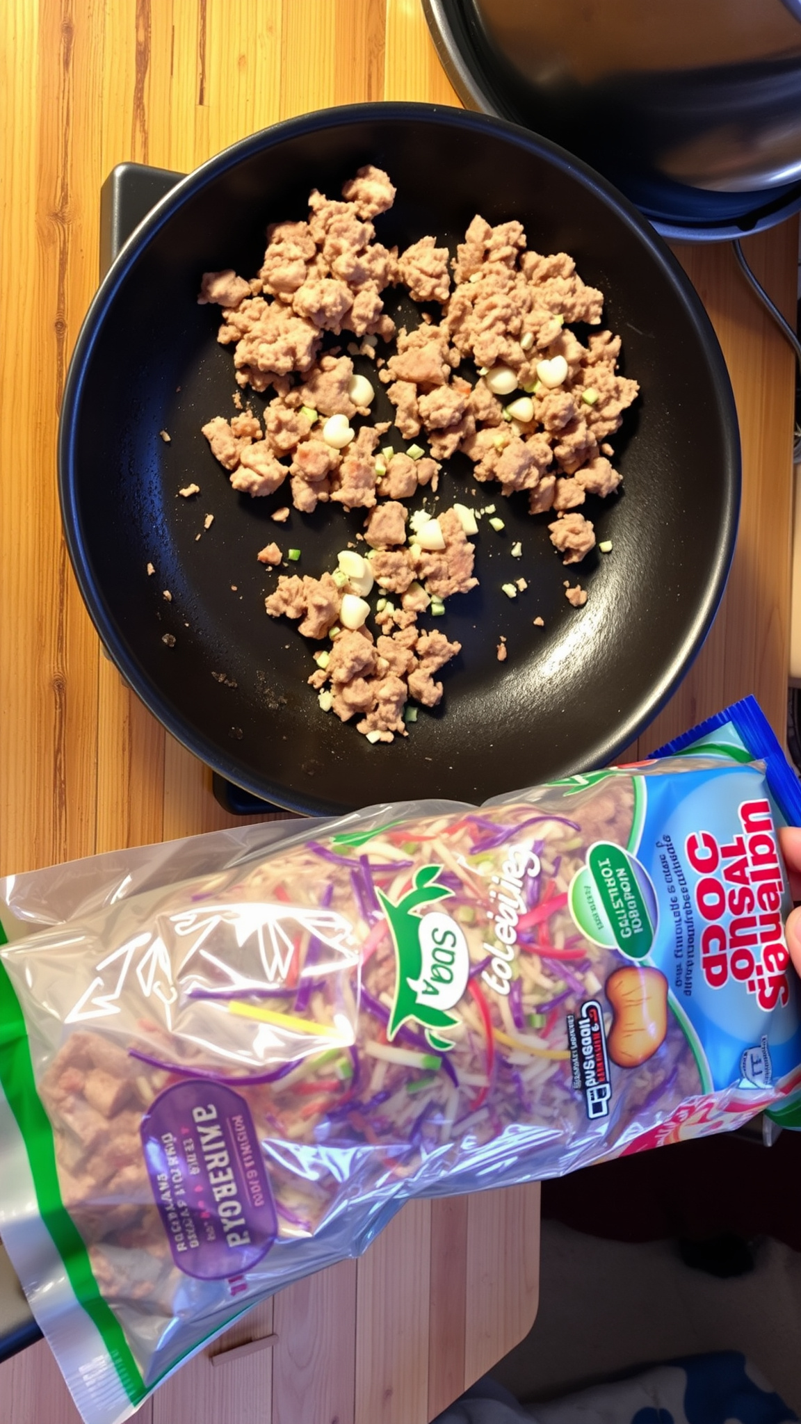 5 Easy Low Carb Dinner Ideas for Busy Nights 3 1. Deconstructed Egg Roll in a Bowl